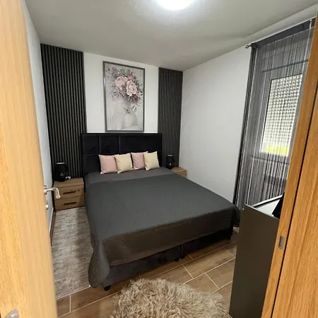 Tina , Kod Hotela Sunce Appartamento Soko Banja