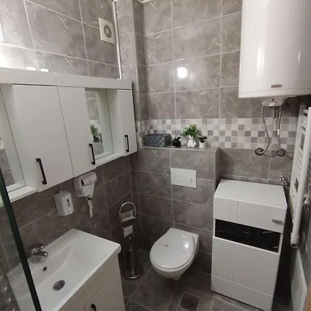 Tina , Kod Hotela Sunce Appartamento