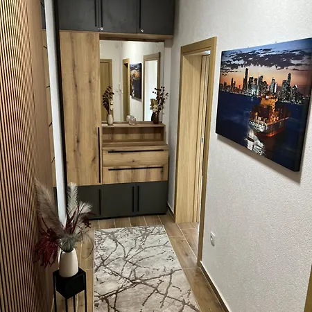 Tina , Kod Hotela Sunce * Soko Banja