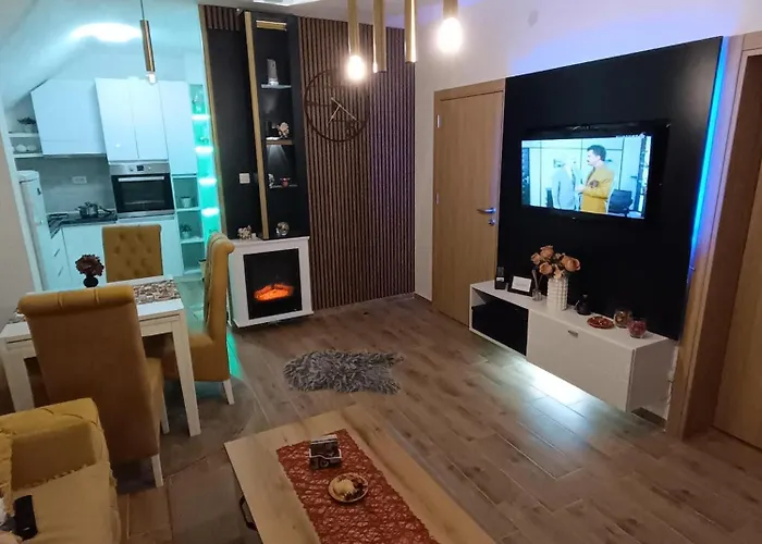 Tina , Kod Hotela Sunce *